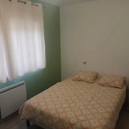 Vakantiehuis Maison Completement Renovee 3